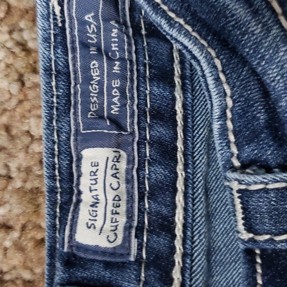 Miss Me Jean Capris - Picture 8 of 11